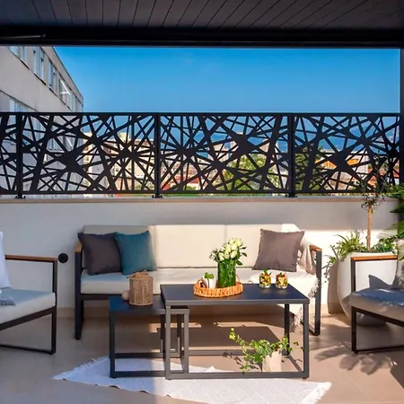 Sunset Penthouse With Spectacular View And Jacuzzi Задар