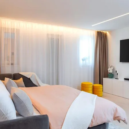 Zadar Sunset Penthouse With Spectacular View And Jacuzzi *